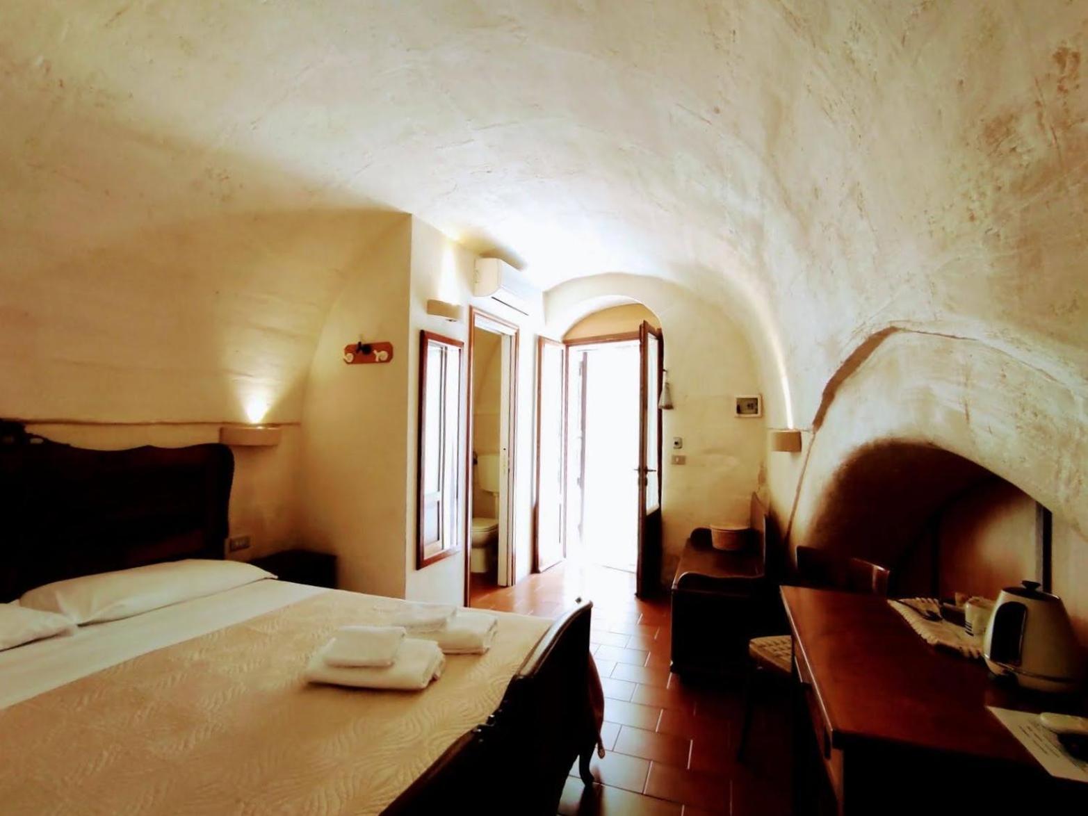 מטרה Cave Rooms Sassi חדר תמונה