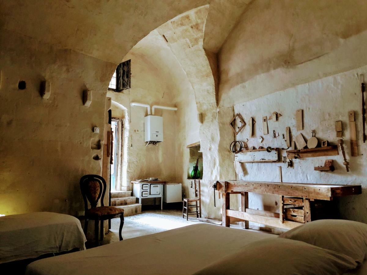 מטרה Cave Rooms Sassi מראה חיצוני תמונה